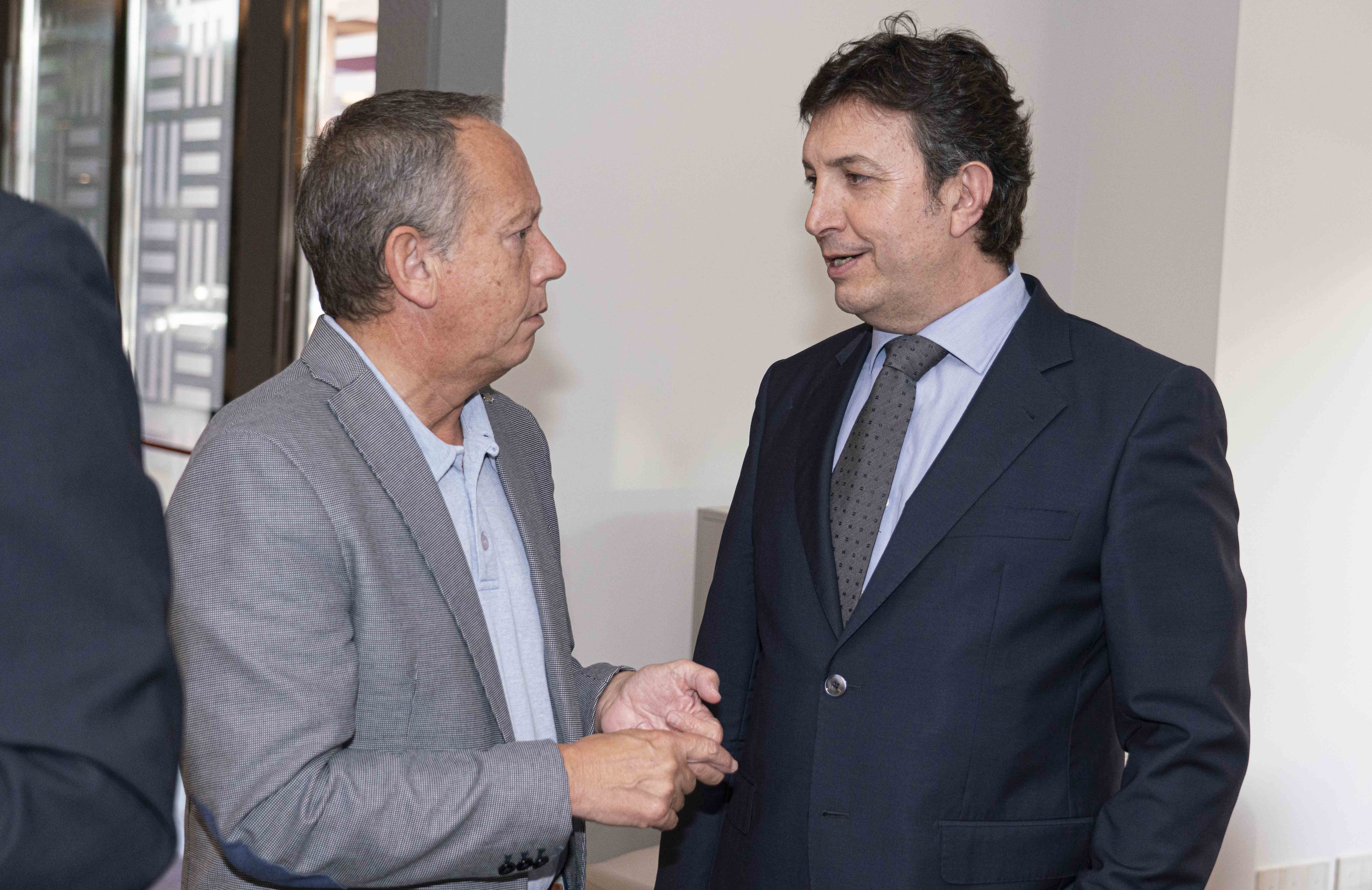 El presidente de las Cámaras de la CV, José Vicente Morata, aborda la situación del comercio exterior valenciano en el Club de Encuentro 1