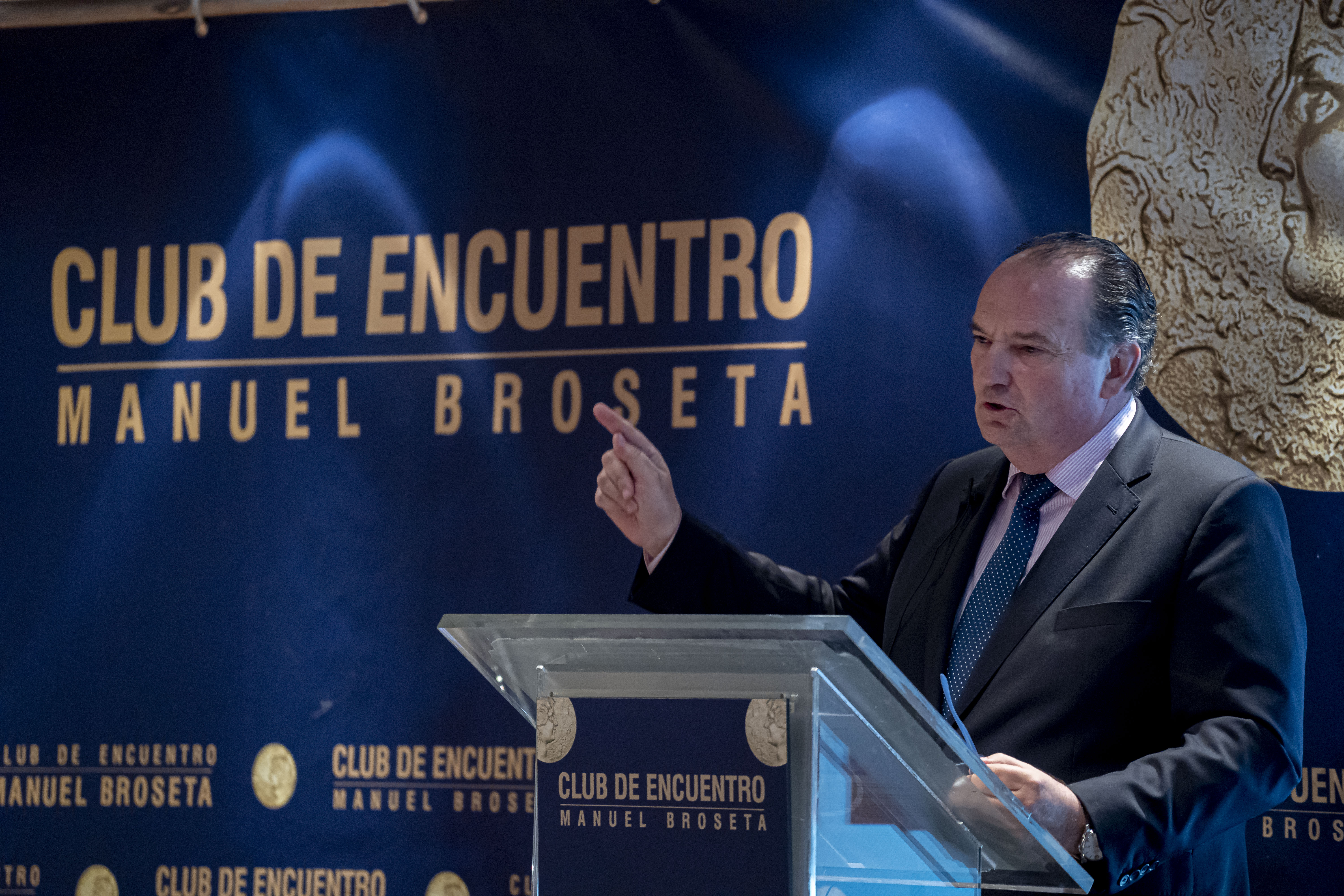 El presidente de las Cámaras de la CV, José Vicente Morata, aborda la situación del comercio exterior valenciano en el Club de Encuentro II